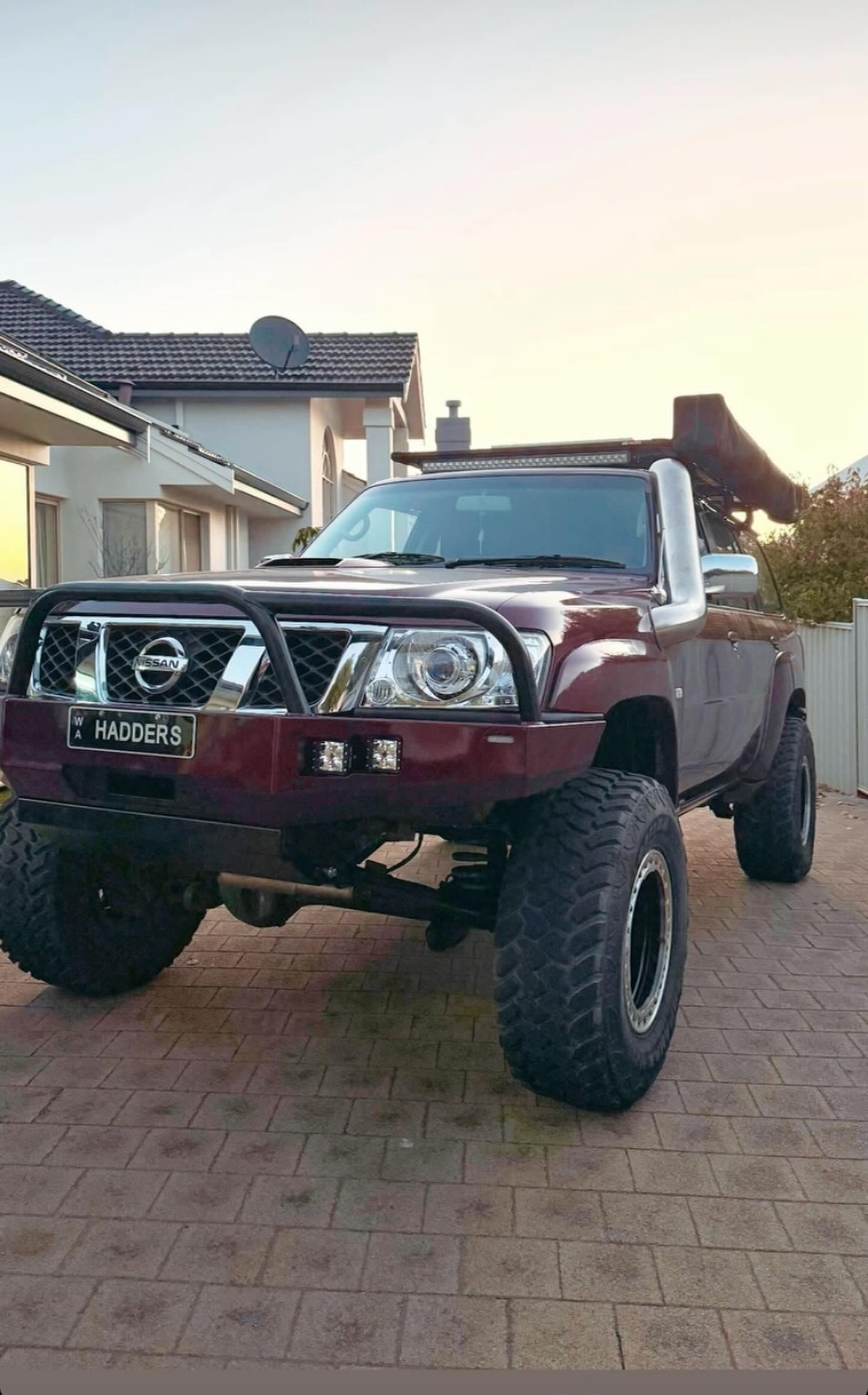 Gu Patrol S1-4 Plate BullBar - Flat Style