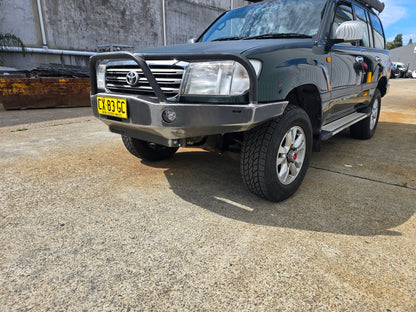 100 Series Plate Bullbar - New Style