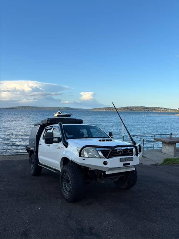 N70 Hilux Plate Bullbar - New Style