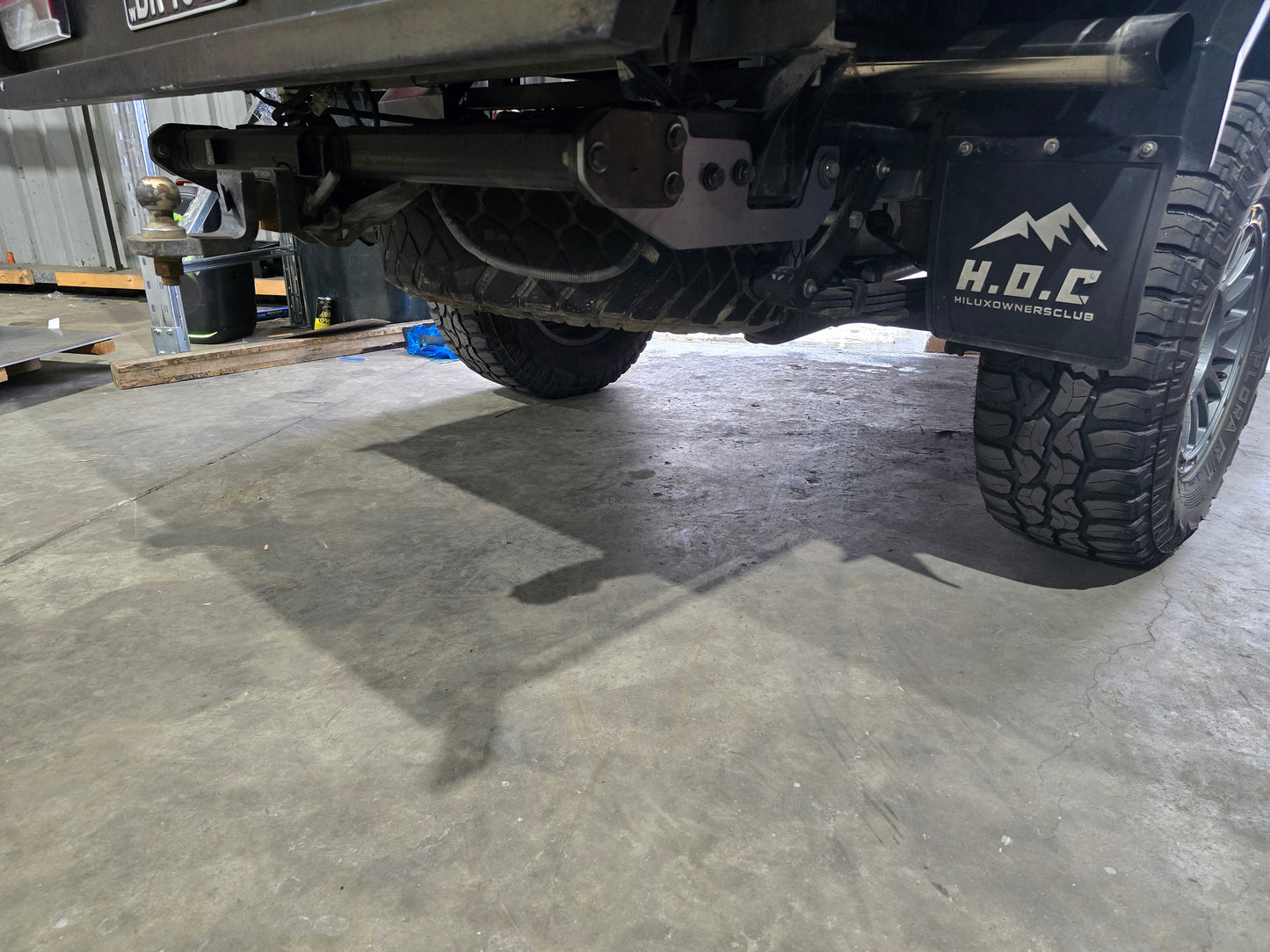 N70 Hilux Raised Towbar Brackets